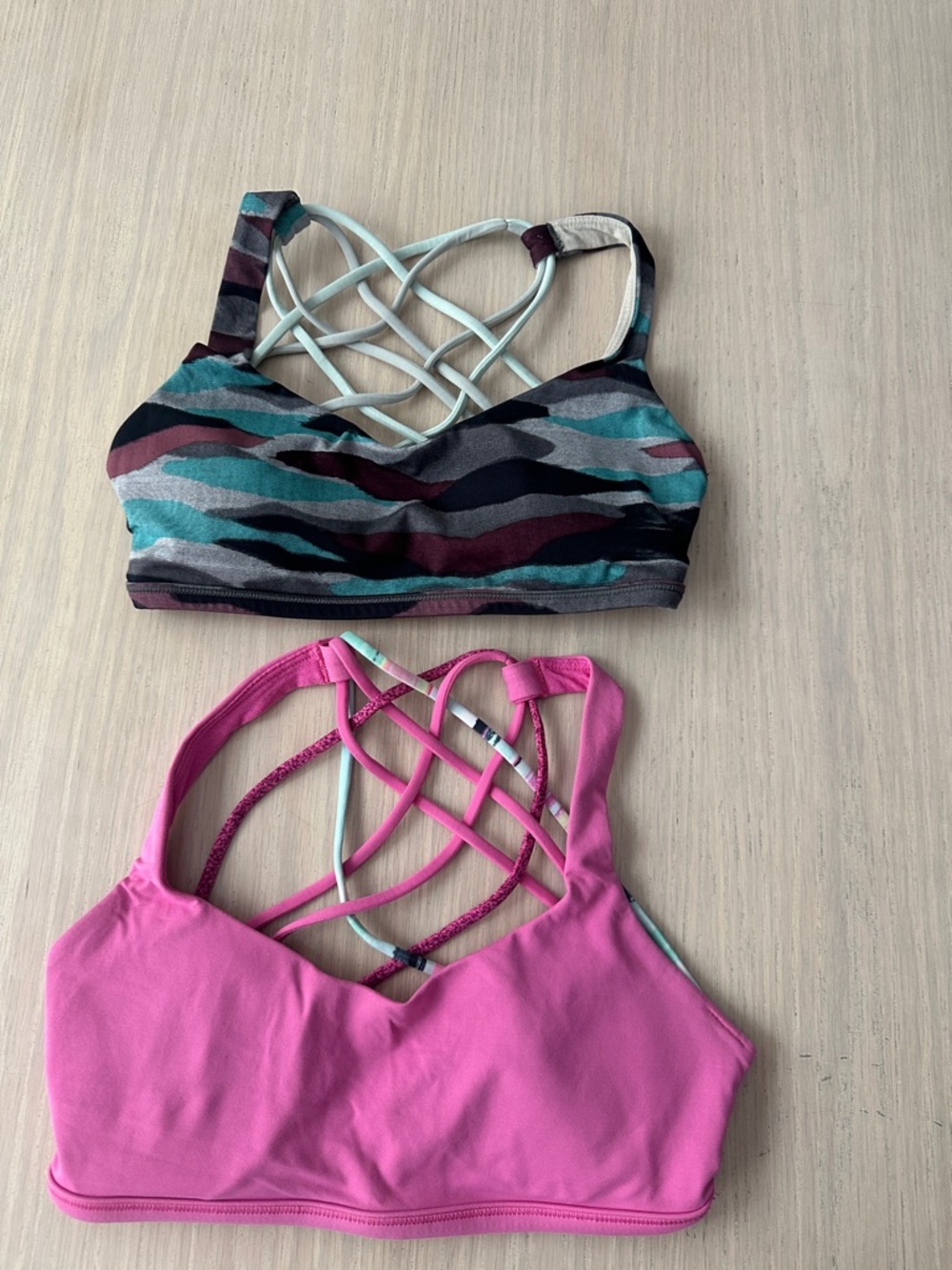 Lululemon Free to be wild bra set 2 size 4